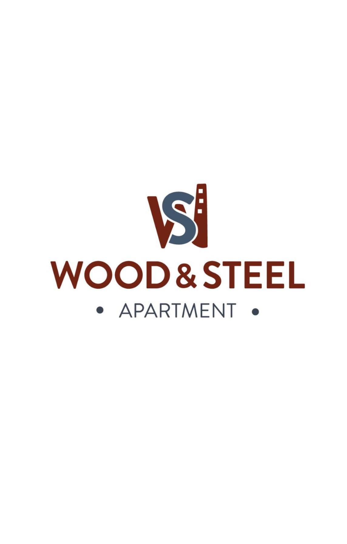 Wood&Steel Apartment Galaţi Esterno foto